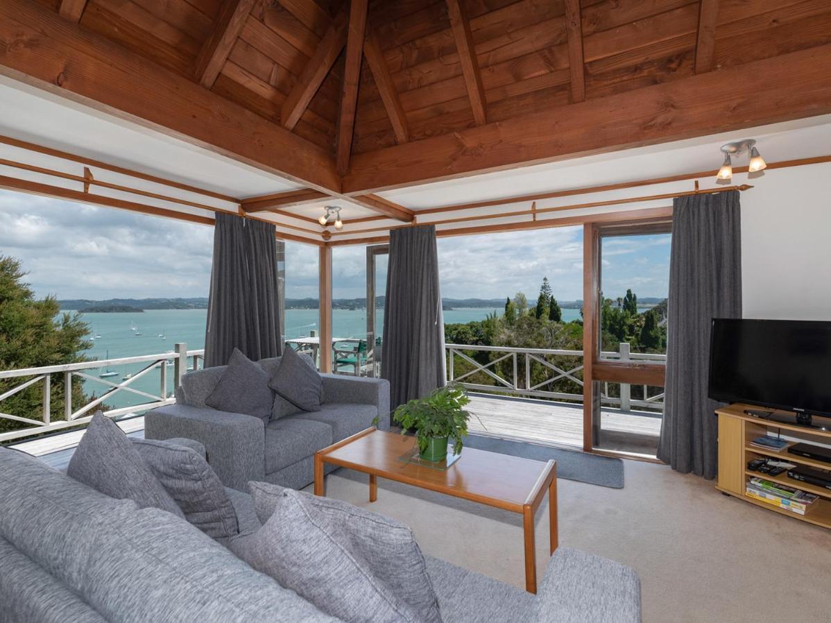 Te Maiki Escape - Russell Holiday Home Exterior photo