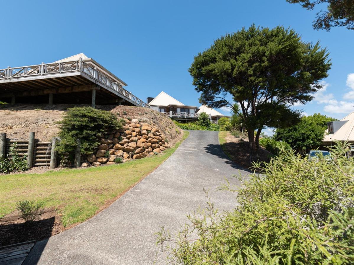Te Maiki Escape - Russell Holiday Home Exterior photo